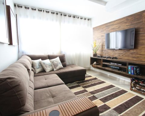 Hoe akoestische wandpanelen je huis warmer, stiller en zuiniger maakt