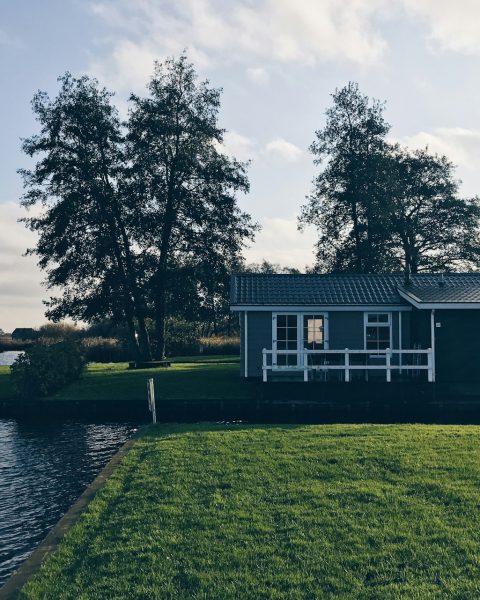 Ontsnap aan de drukte uniek overnachten aan het water
