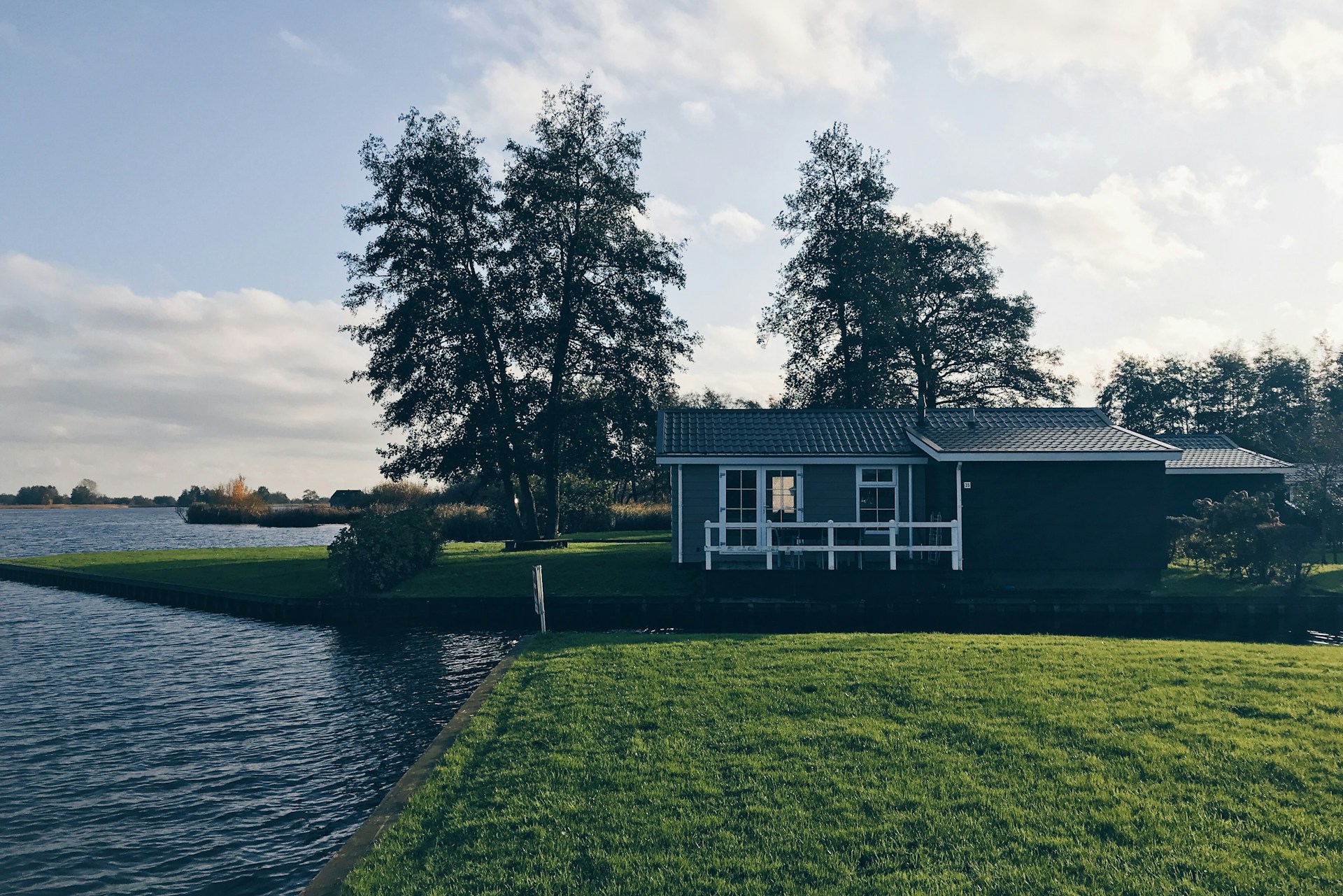 Ontsnap aan de drukte uniek overnachten aan het water